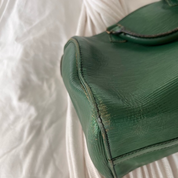Louis Vuitton epi speedy 30 green! - Picture 4 of 9